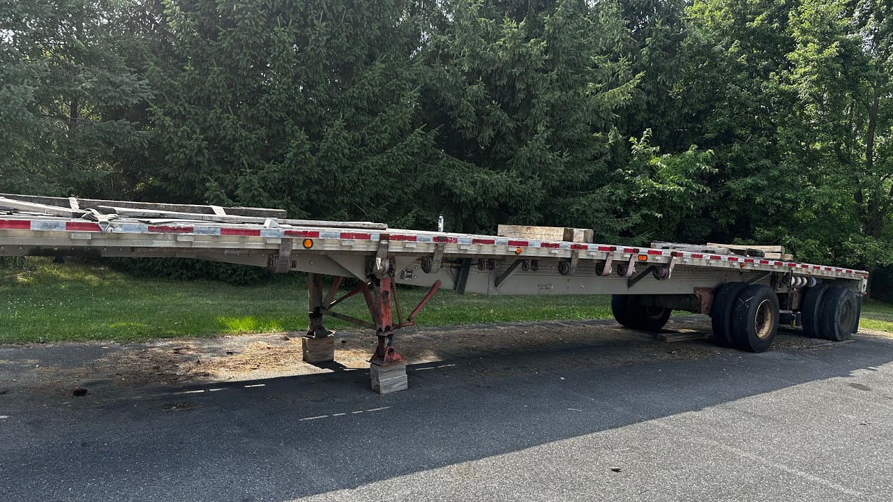 Restoring A Reitnouer  Flatbed Trailer!