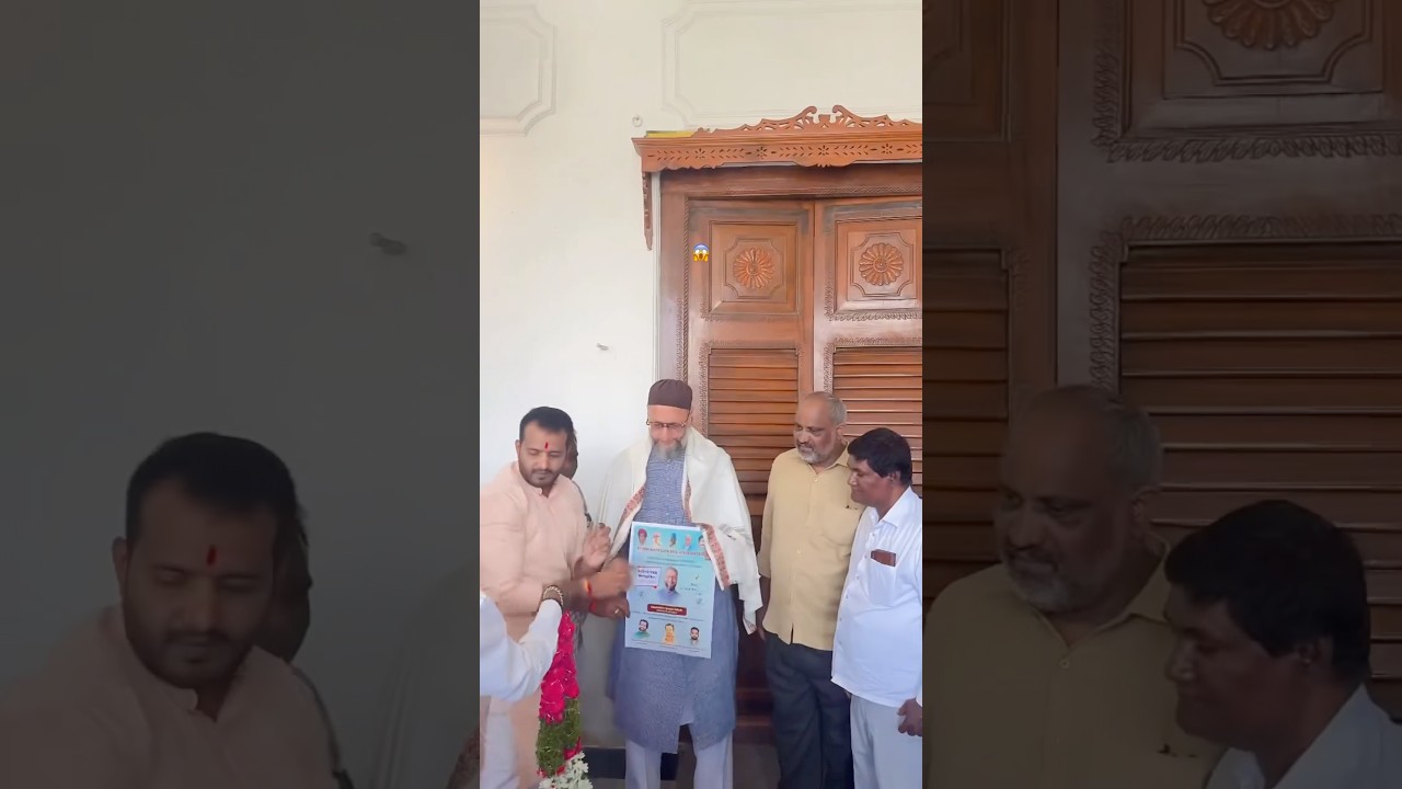 Owaisi ko Hindu bhaiyo ne Haar pehnaya 😱|#asaduddinowaisi #owaisi #aimim #ytshorts #shortsfeed