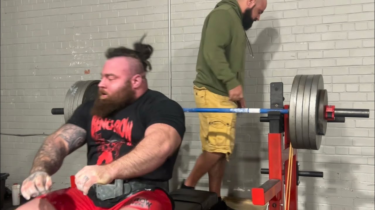 Raw bench training 12 weeks out (main working sets shown)
