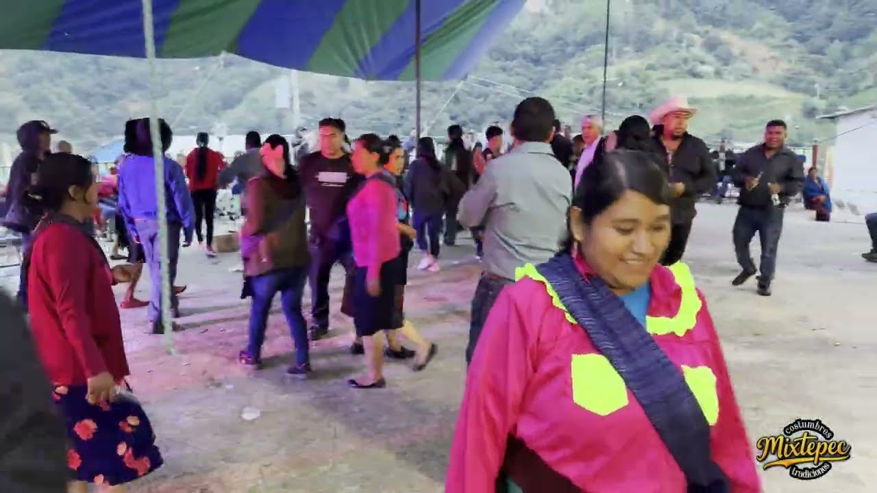Baile 14 septiembre 2025 San Miguel Mixtepec