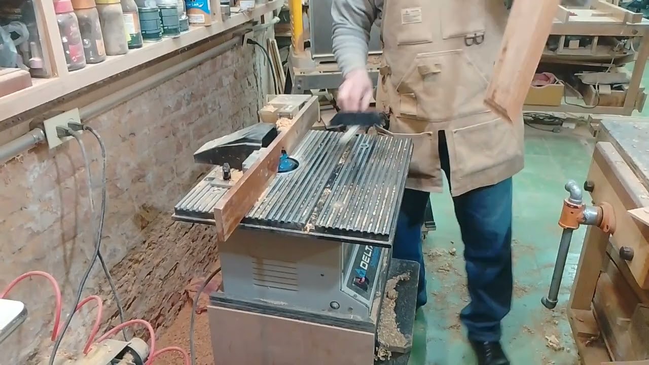 Cómo hacer un tablero de puerta con seguridad.
