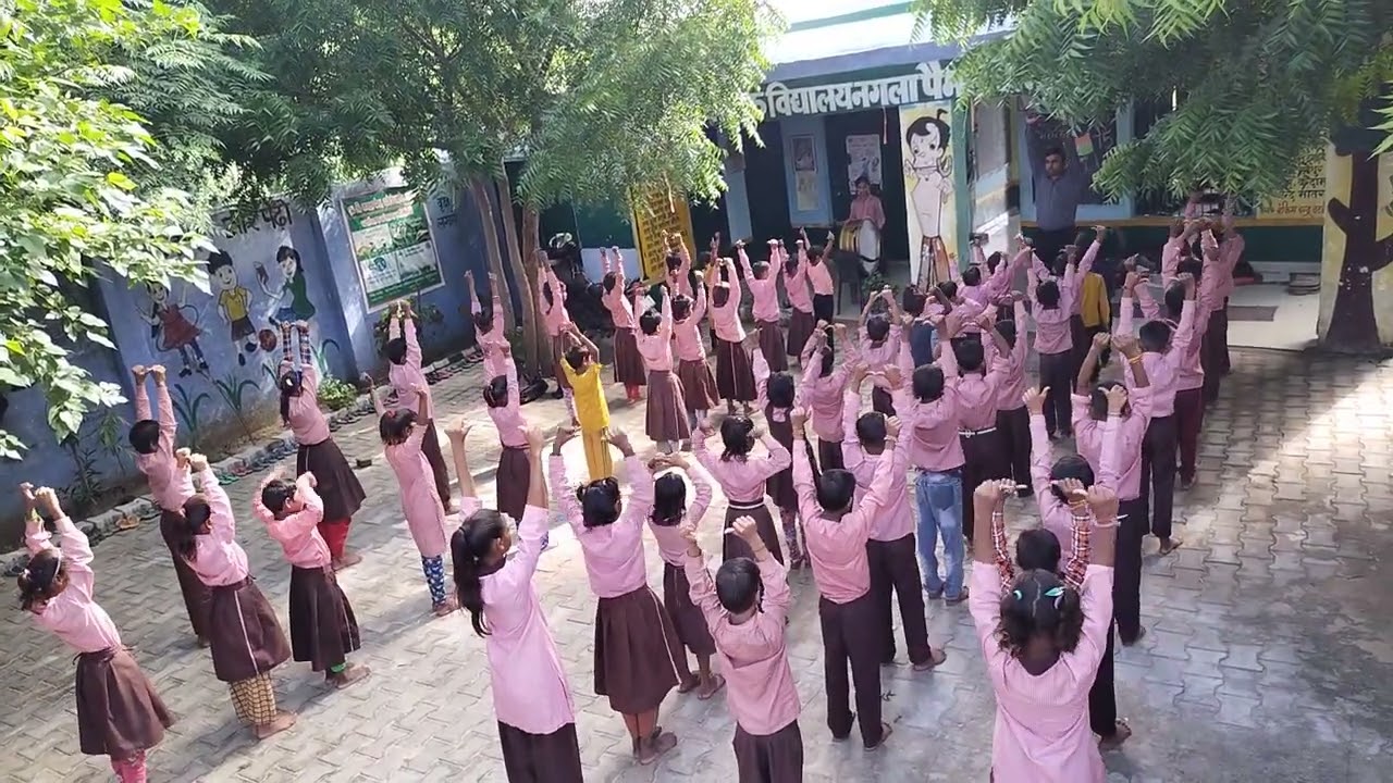 P.T. & Yog in School (4)