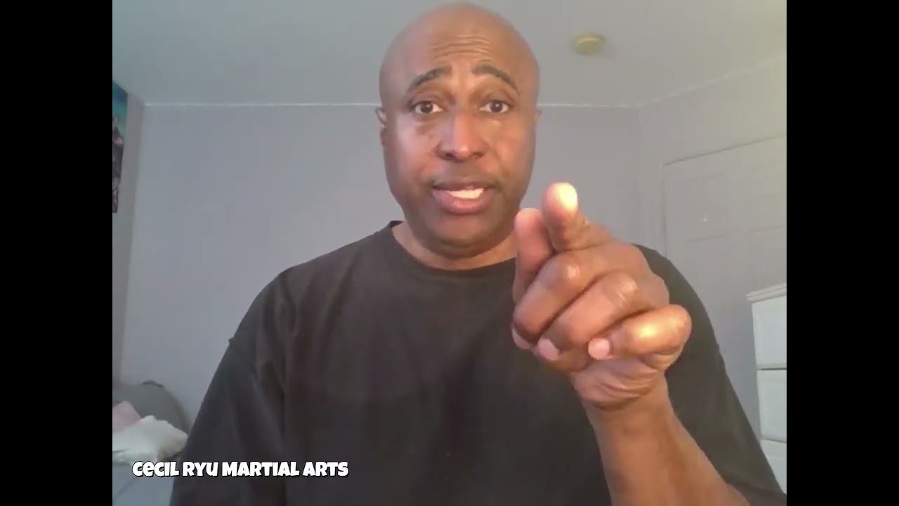 Taekwondo Form Dan Gun Used In An MMA Match