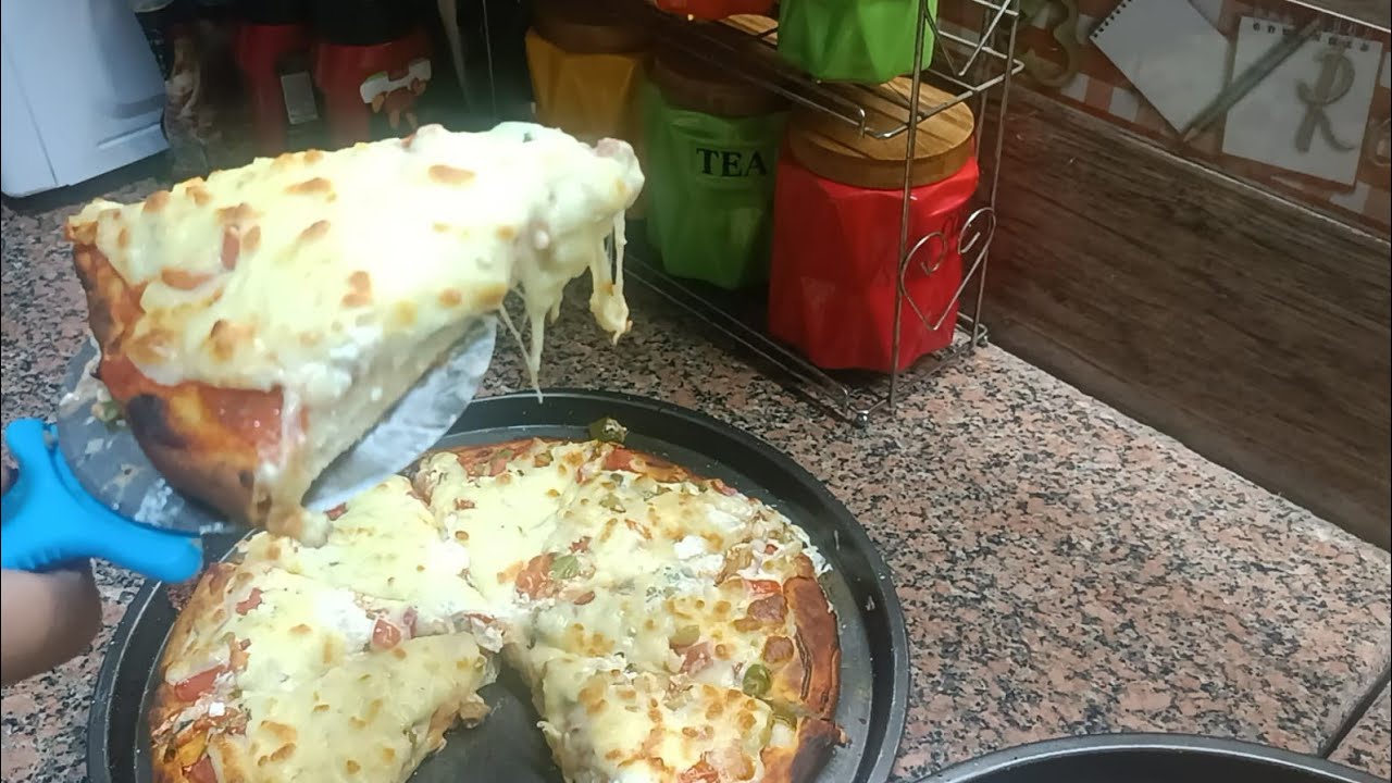 يوم من ايامي في رمضان 🌙🕌 وطريقته في عمل البيتزا🍕#اشتراك_بالقناة #food 