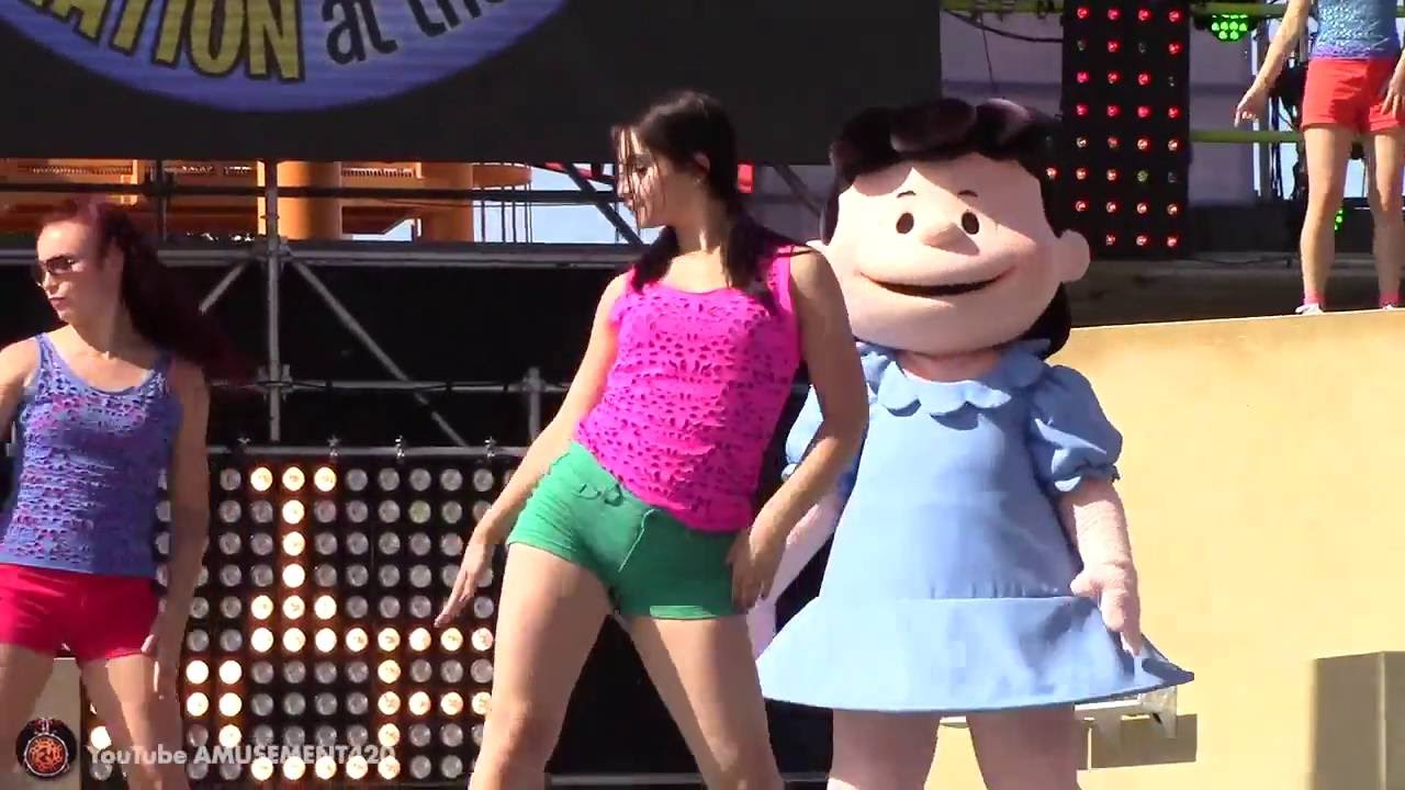 PEANUTS CELEBRATION AT THE POINT! with Luminosity Dancers Cedar Point 2016 | amusement420