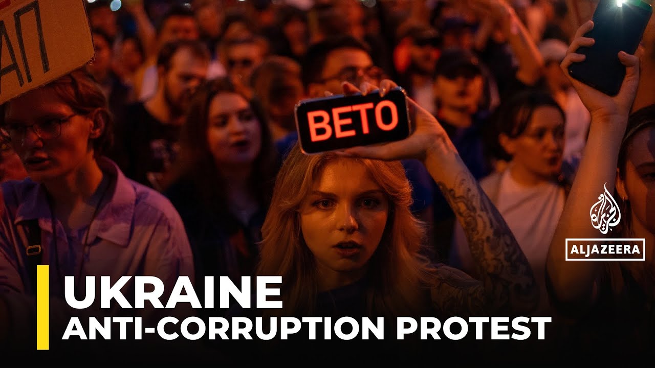 Protesters in Ukraine denounce law curbing anticorruption agencies