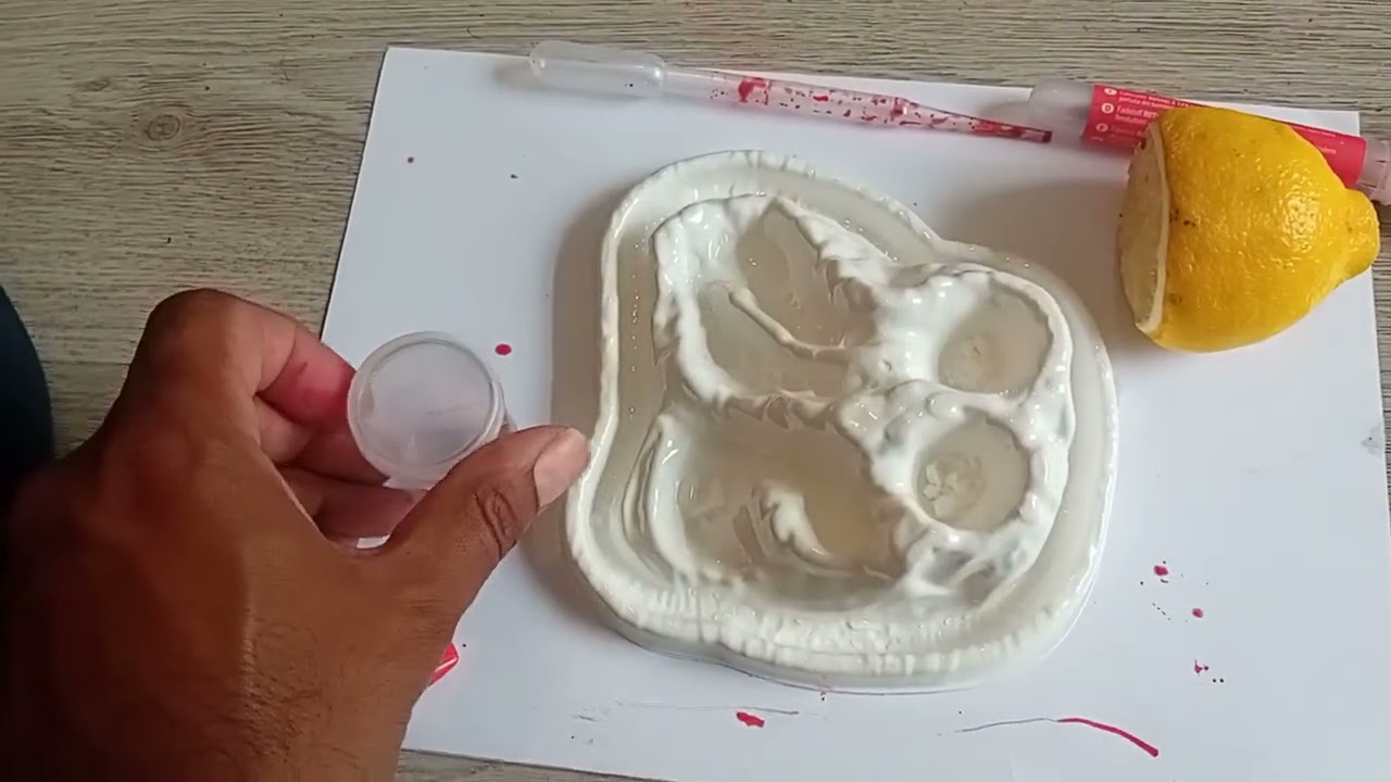 Making Volcano Lava using baking soda and lemon juice experiment