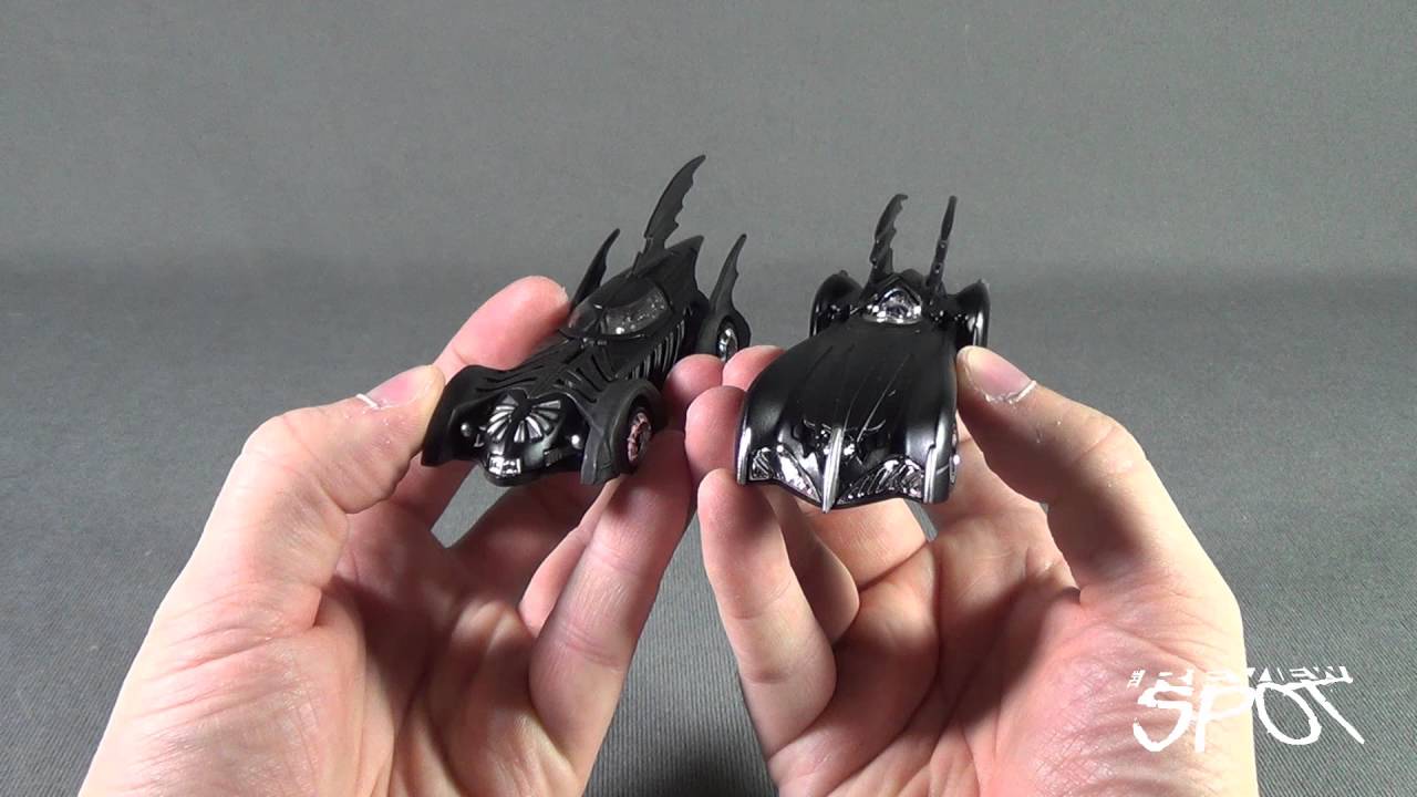 Collectible Spot - Hot Wheels 1:50 Batman and Robin Batmobile