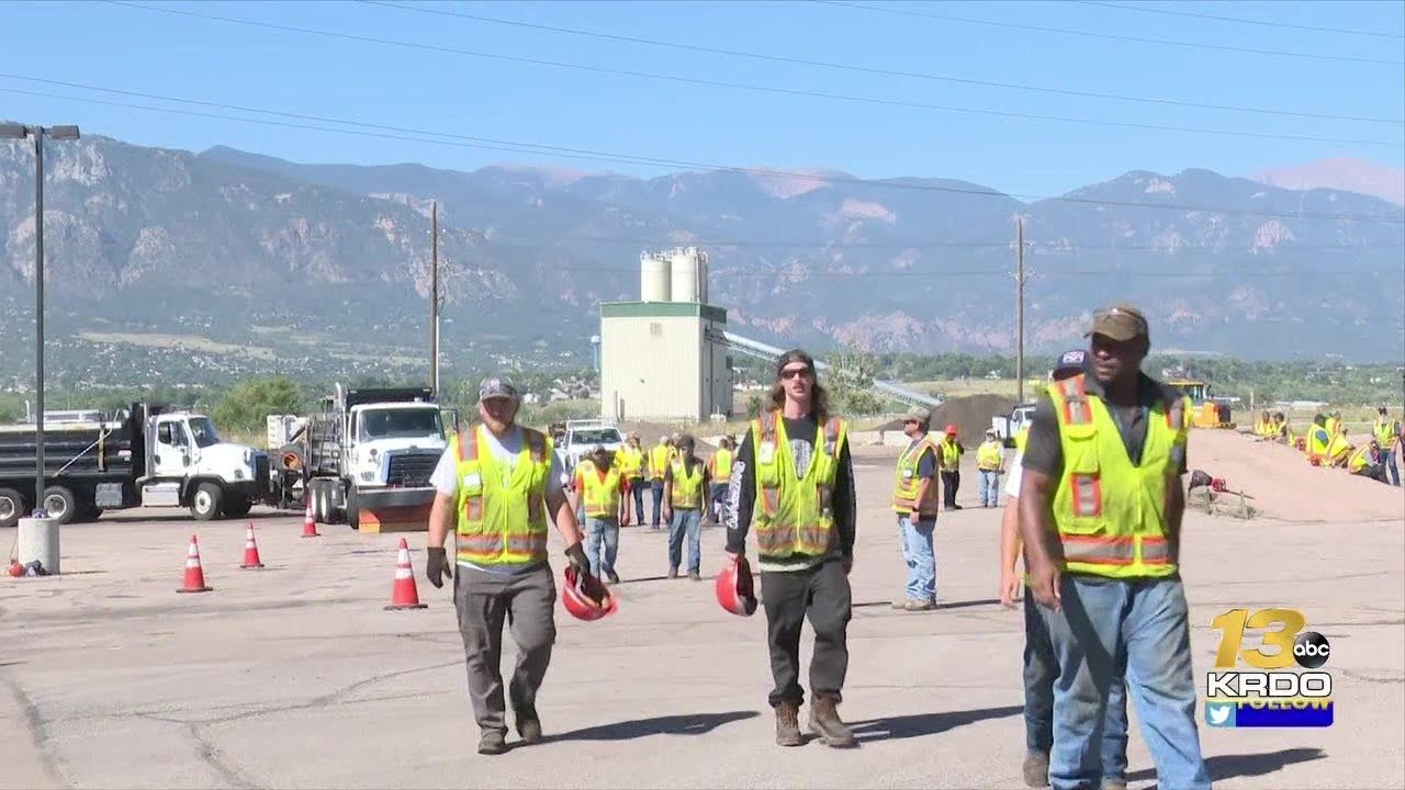 Crews prepare for winter weather in Colorado Springs