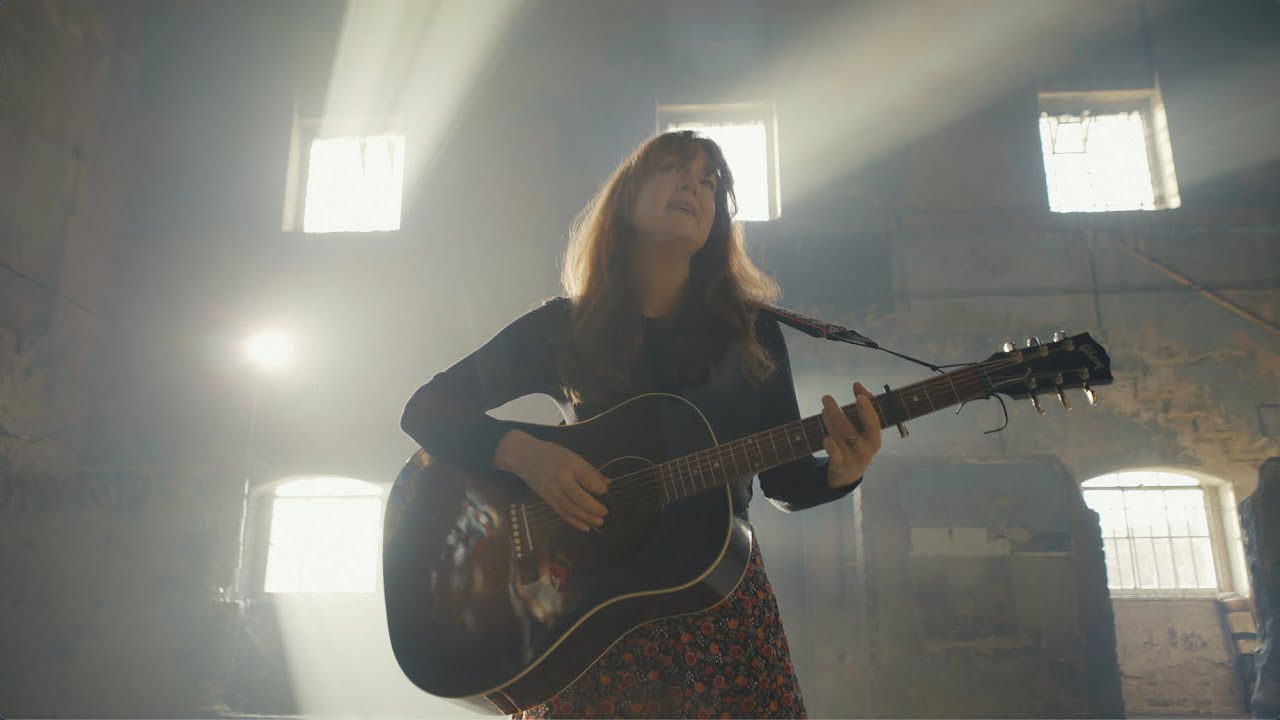 Kate Ellis &ndash; Hurt (Official Video)