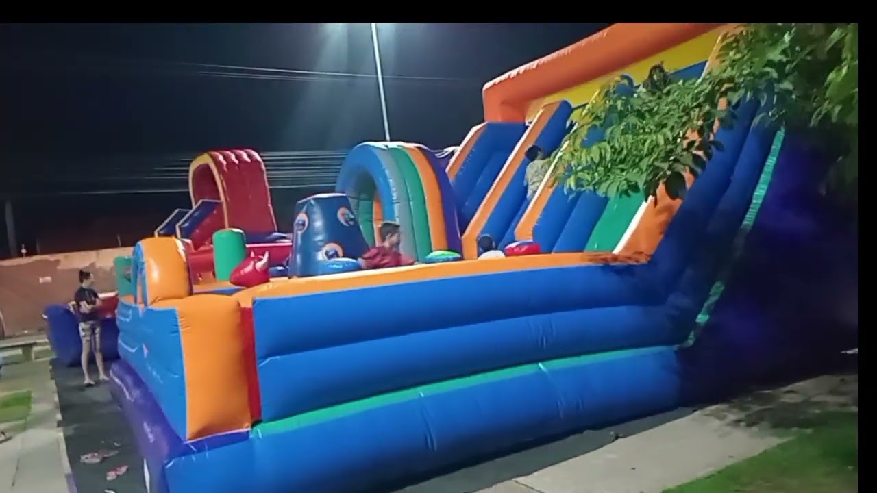 MAIS  UMA CAMINHADA  A NOITE  NO PAQUE  LUGAR  MUITO GOSTOSO  