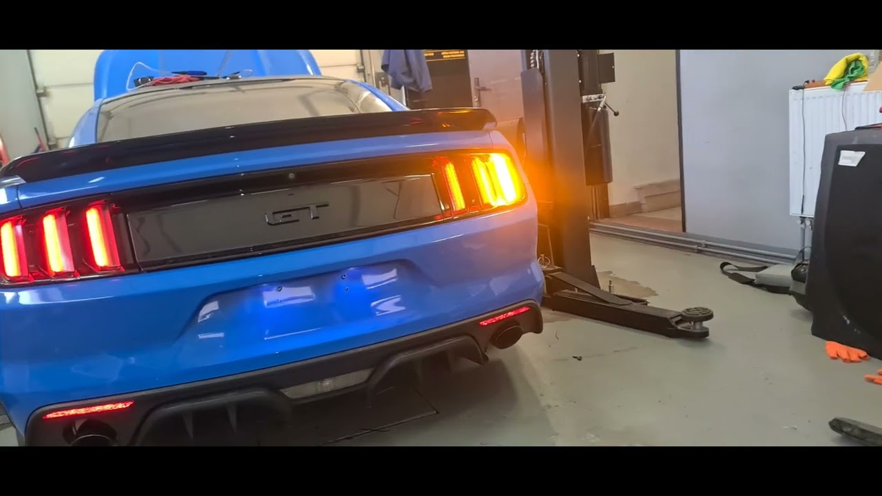 Ford Mustang Napraw sam odc 7 Lampy i elektryka