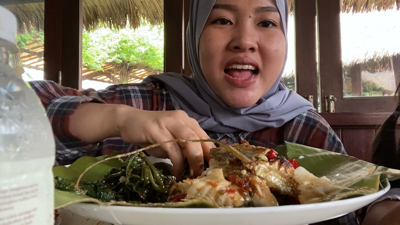 MAKAN SAMA KELUARGA NO CUT NO EDIT SEMOGA SUKA 😂