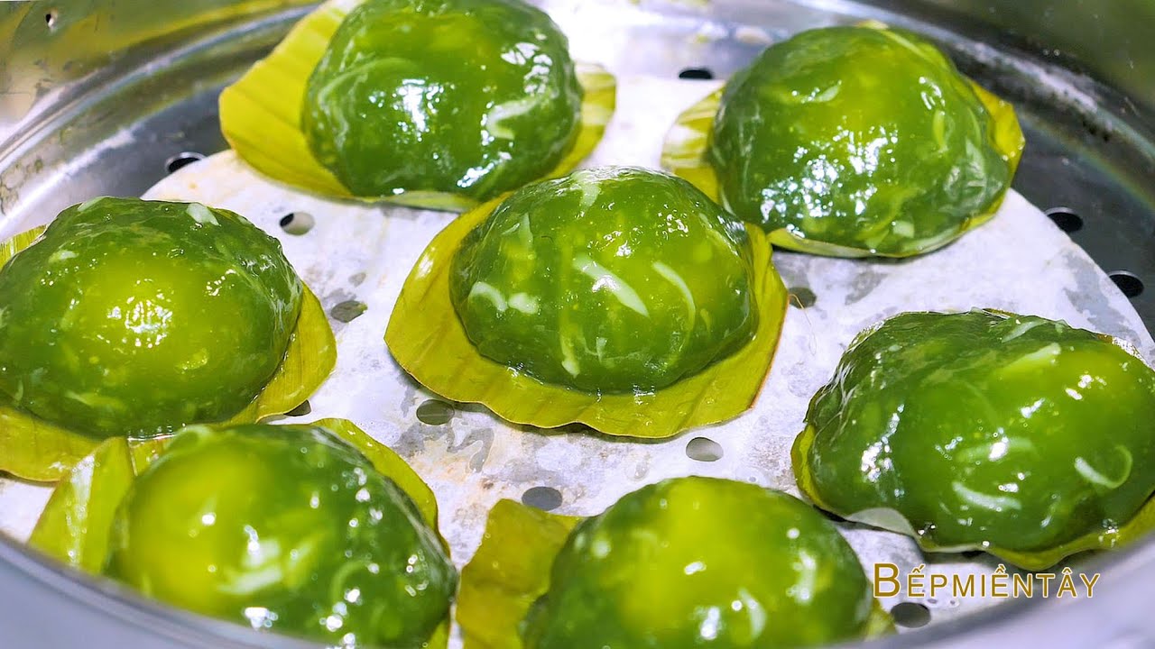 Cách Làm Bánh Xu Xê - Bánh Phu Thê lá dứa nhân đậu xanh, giòn dai,  đơn giản | Bếp Miền Tây
