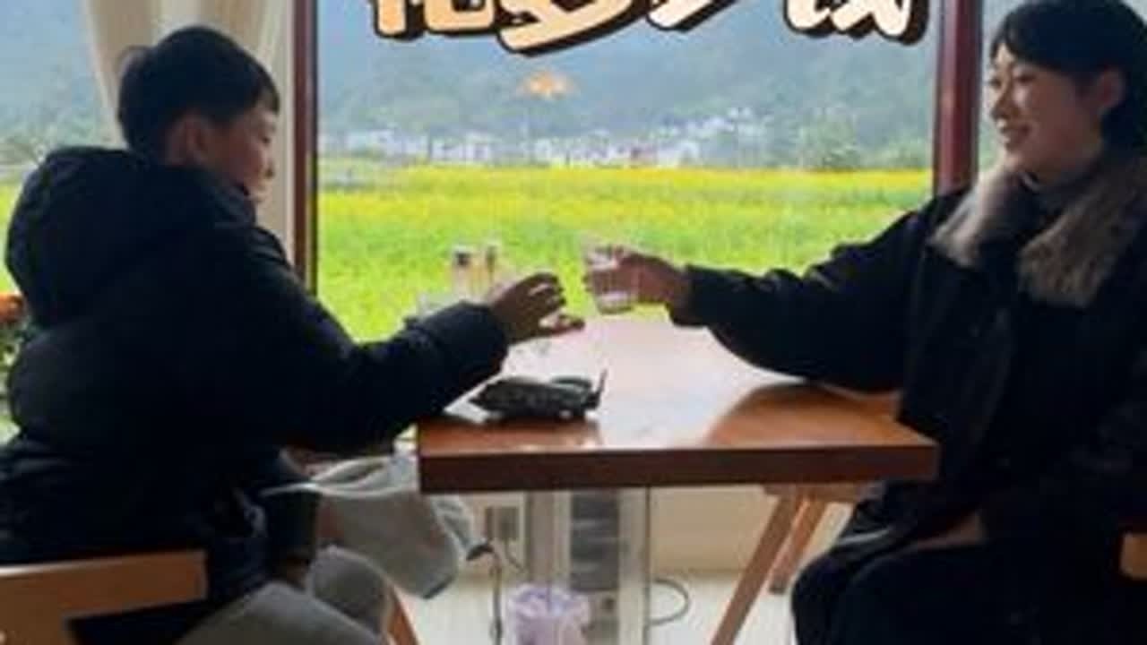 在贵州万峰林景区玩一天要花多少钱 #万峰林的油菜花有多美