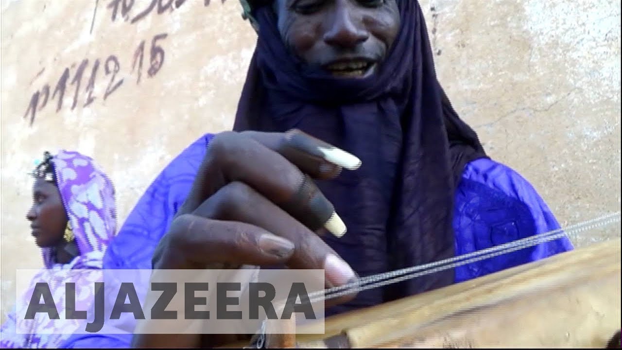 Music helps unite West Africa's Tuareg community