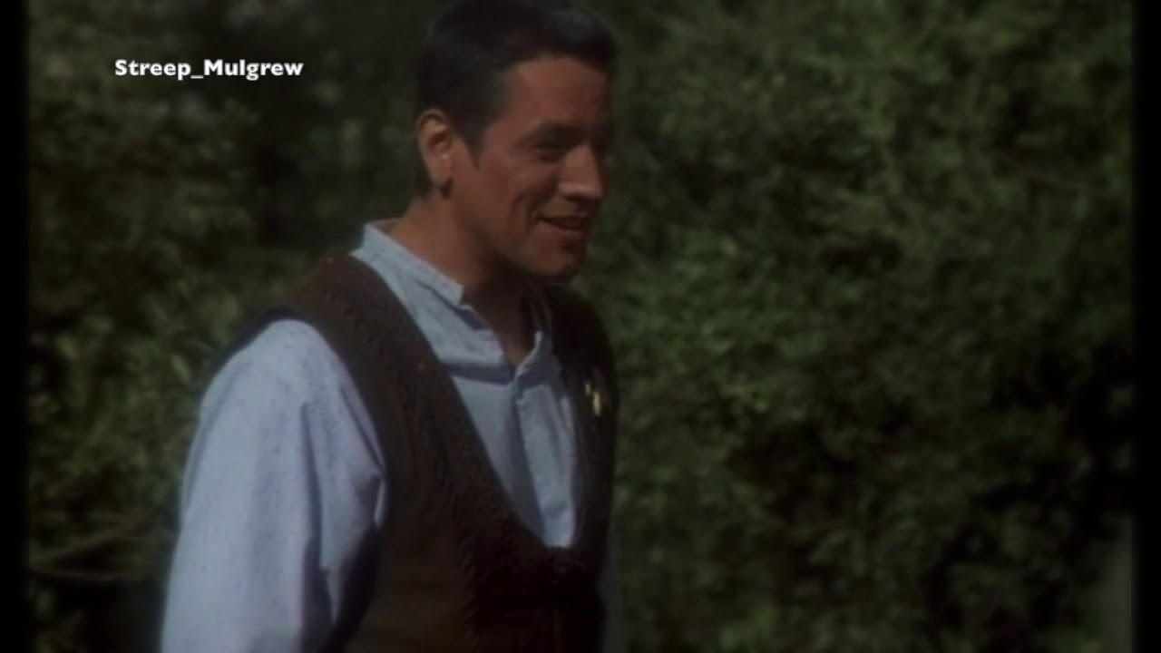 Apologise. Janeway/Chakotay