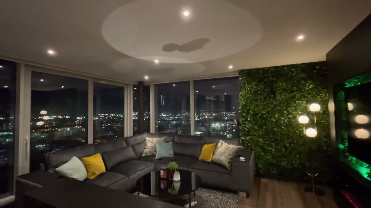 INCREDIBLE PENTHOUSE (Leeds Centre)