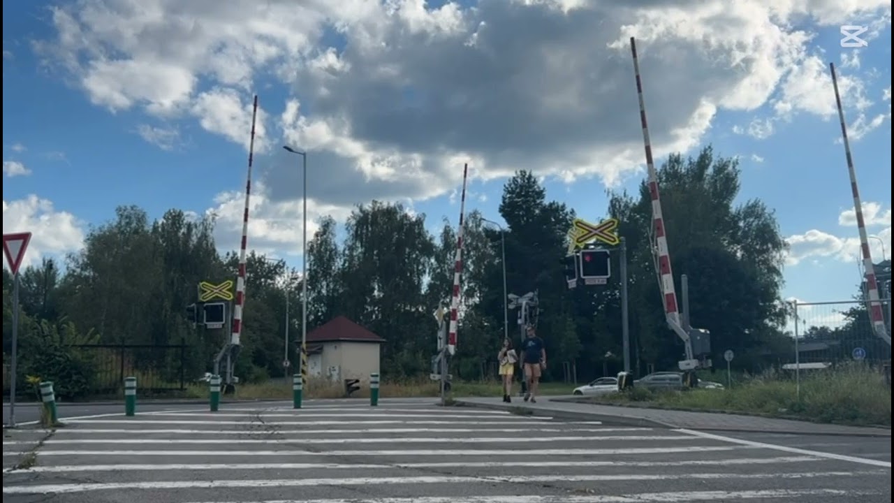 Železniční přejezd Frýdek-Místek 2# [P7408] 1.9.2025 {Railroad Crossing}