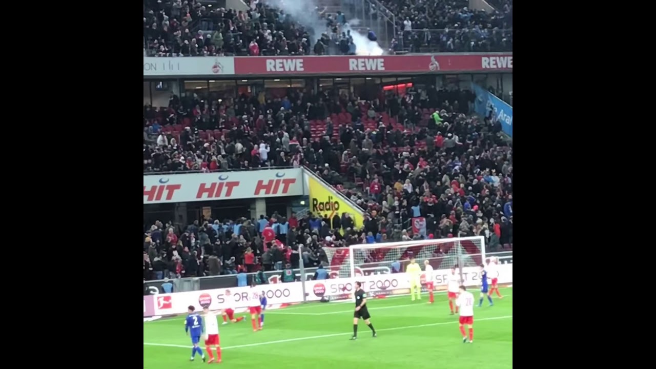 K&ouml;ln Schalke Auseinandersetzungen + Hopp Beleidigungen beider Ultras + Pyro der Schalker 💙❤️💙❤️