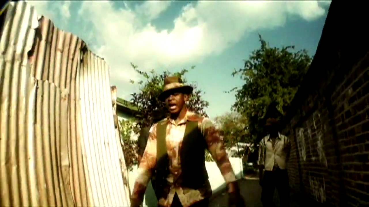 Mr. Vegas - Mus Come A Road
