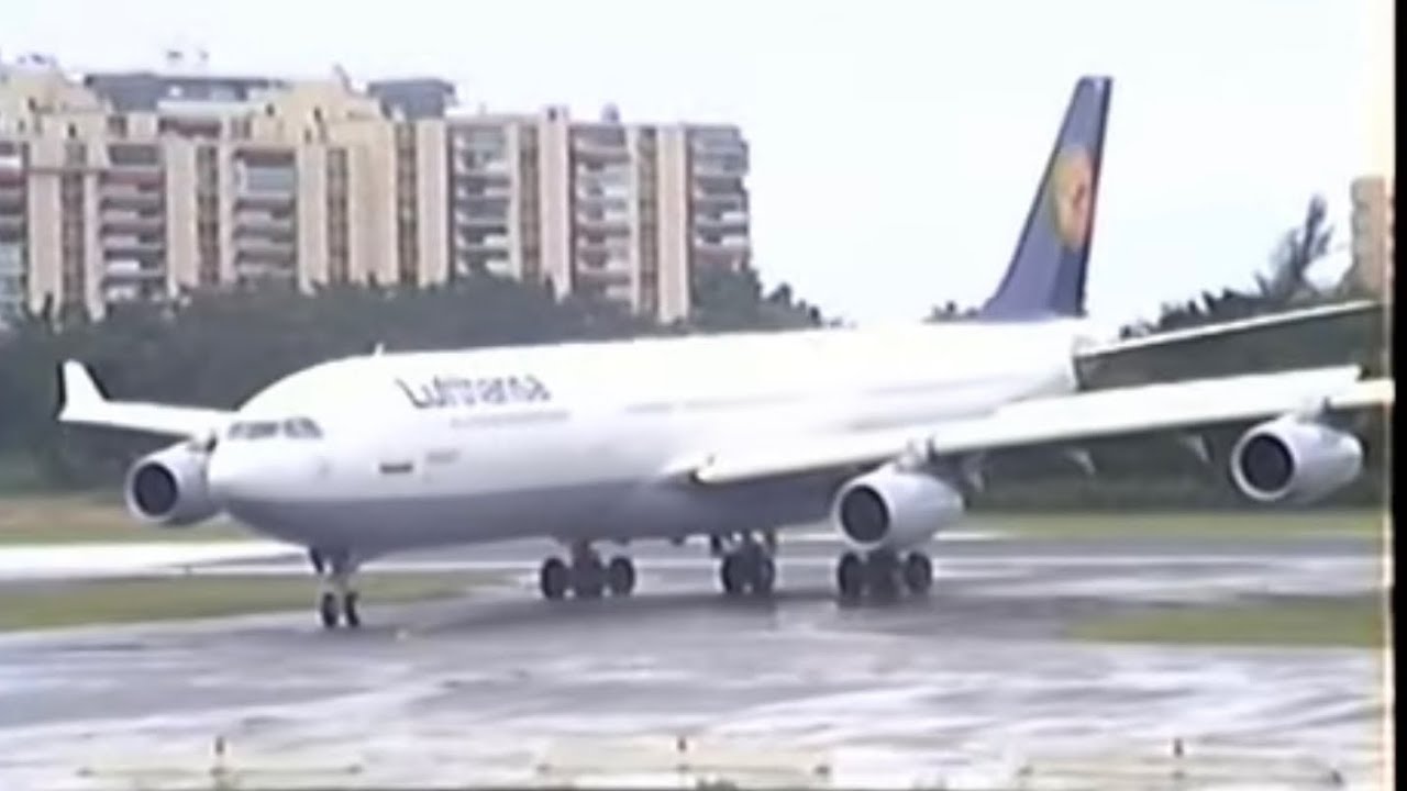 Airport San Juan Puerto Rico-  Traffic in year 1995