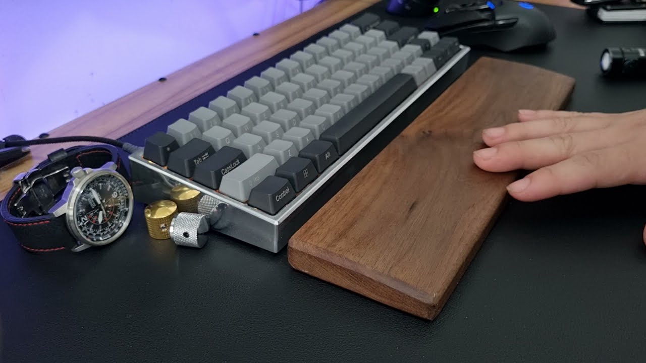 Mirror Polished Poseidon 60 sound test with Kailh Speed Copper