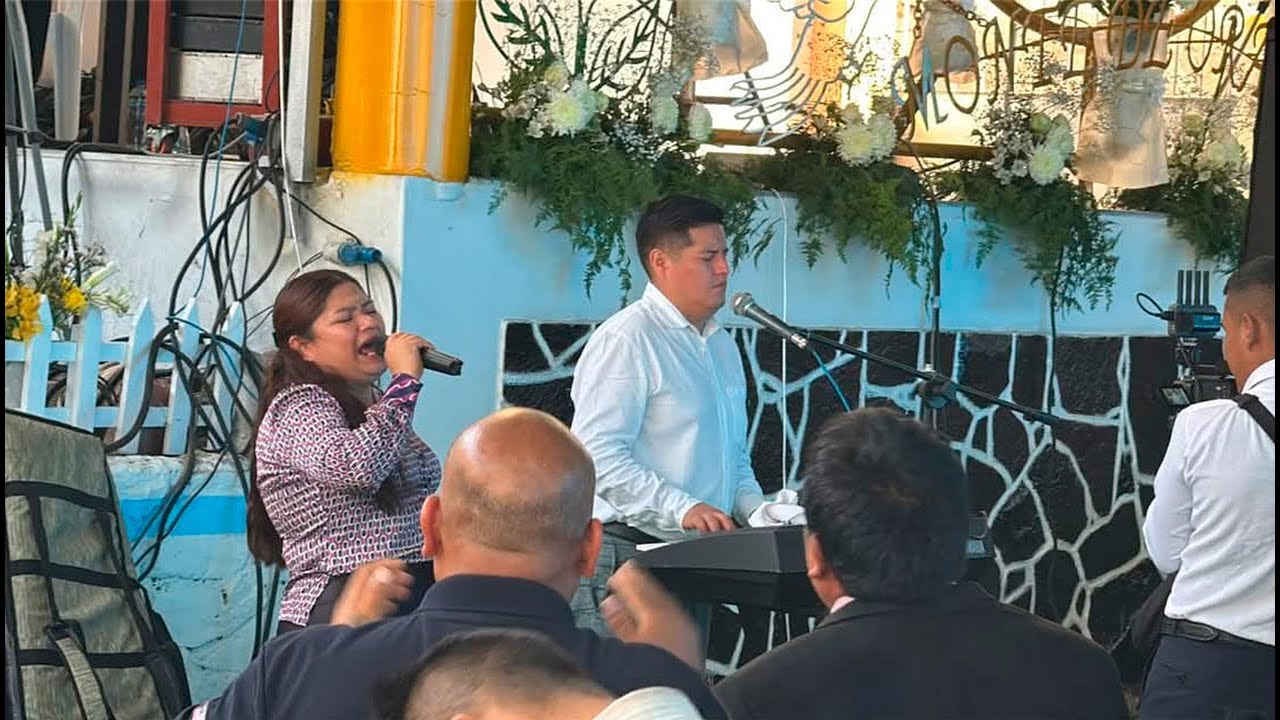 VINO NUEVO (en el monte de oracion comas)