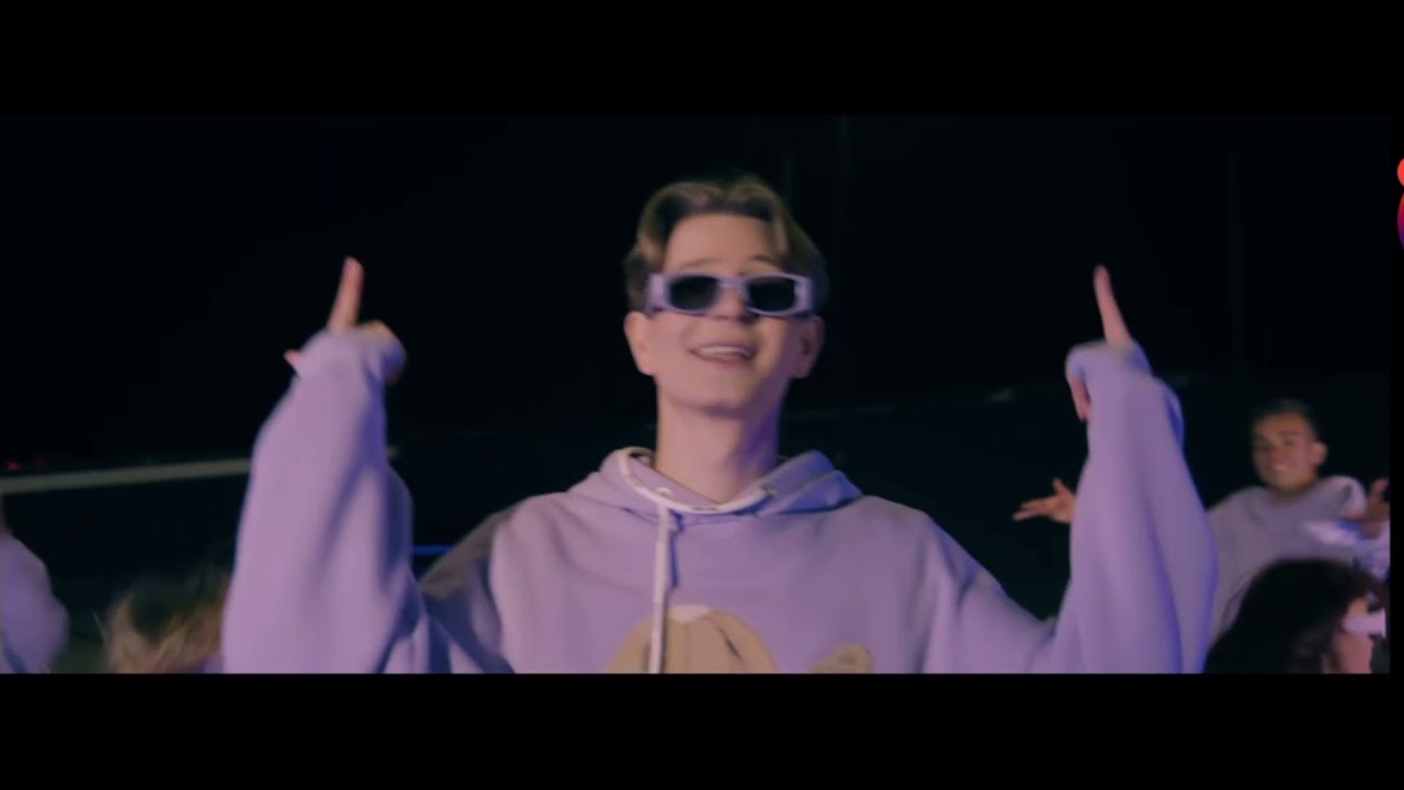DOMINIK RUPIŃSKI - SWEET LIFE (Official Music Video) 22min
