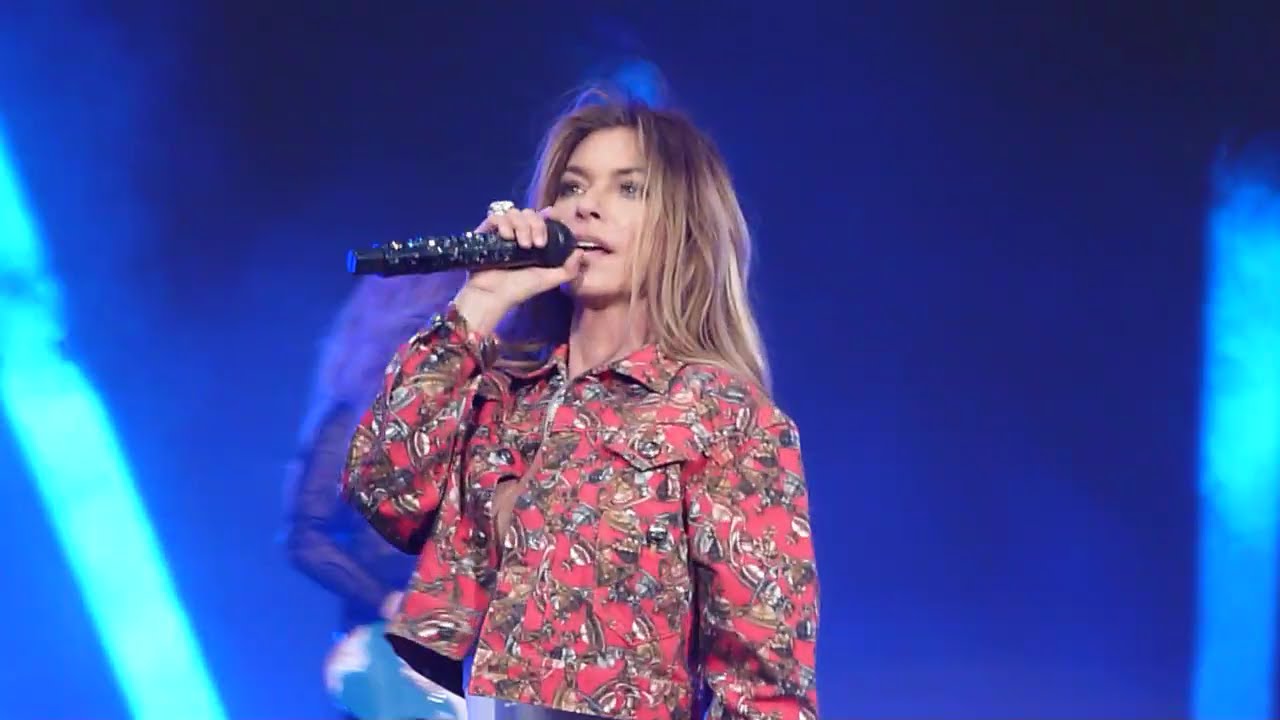 Shania Twain Sings I'm Gonna Getcha Good In Hyde Park On Tour 7th July 2024