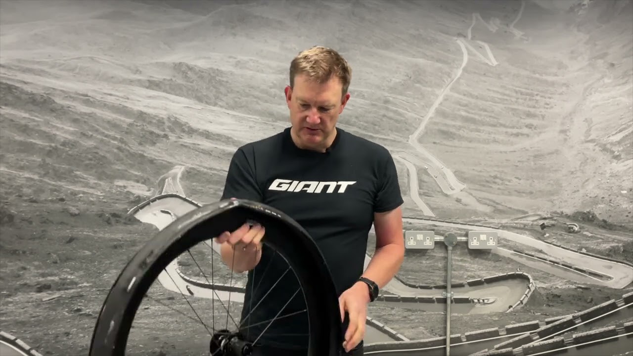 How To Fit Tubeless Tyres