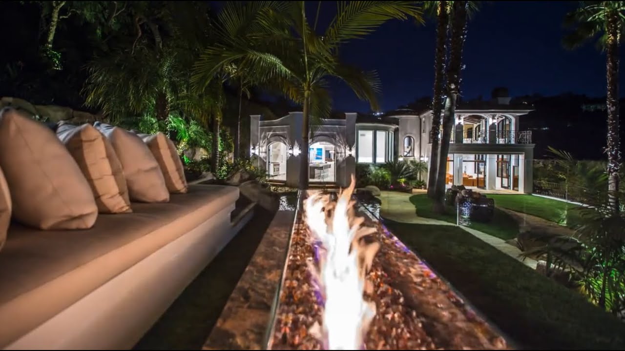 SOLD | St. Barths Meets Beverly Hills  | 10048 Cielo Dr