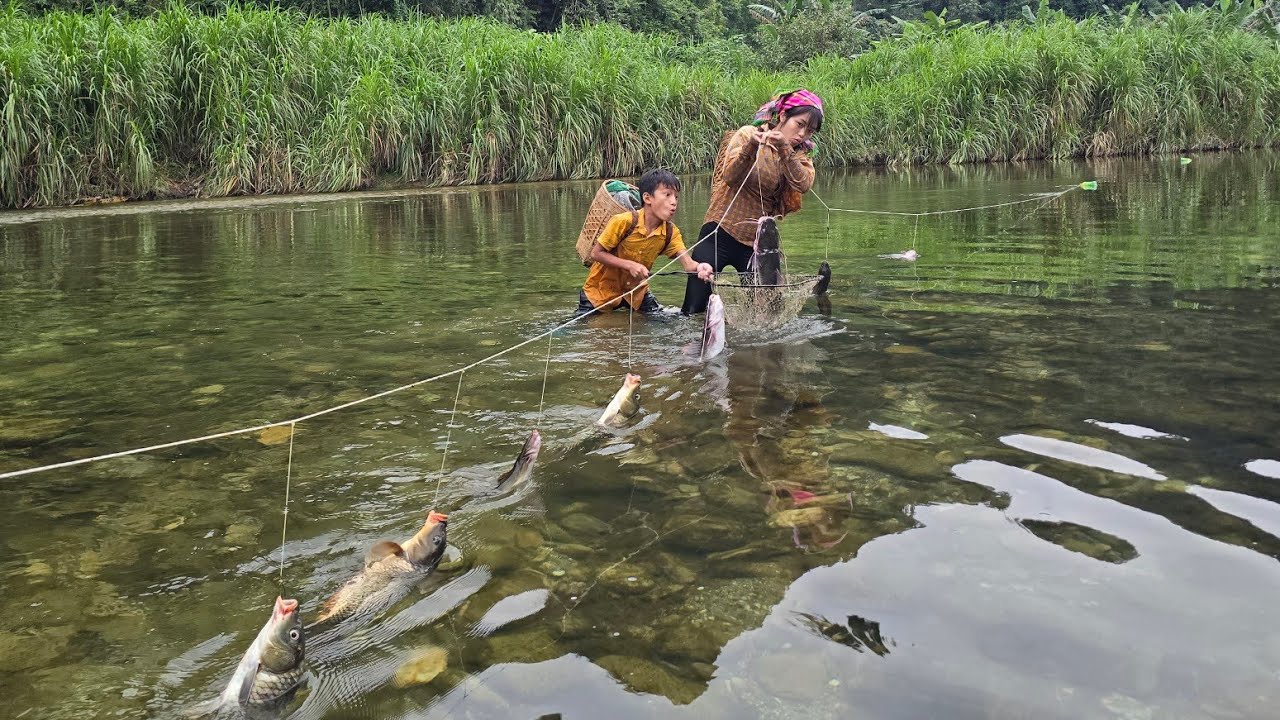 set a fishing trap with earthworms, harvest fish to sell and cook a delicious meal - highland boy