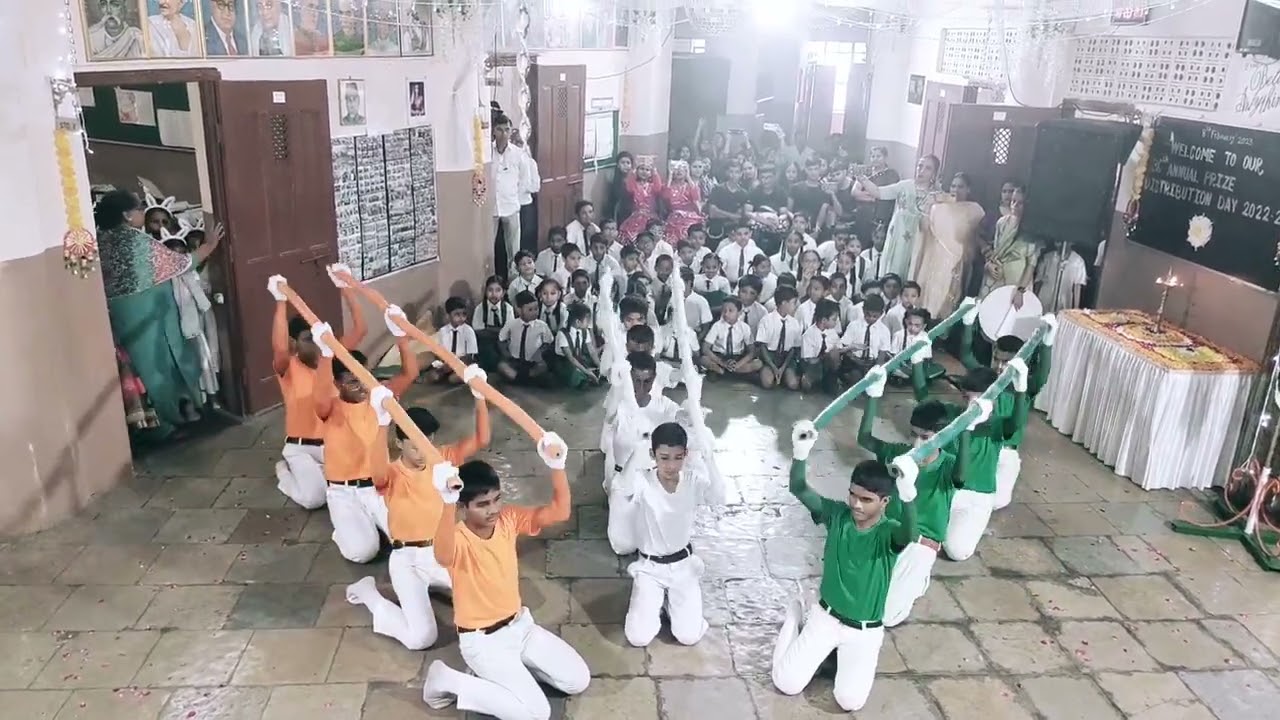 Barkat English High School(Byculla) Patriotic "Jai Ho" Song "Bamboo Drill"Performance Boy's Rock's.
