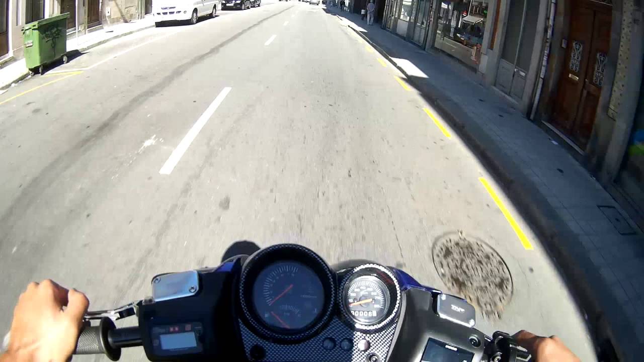 Aerox Manston Revolution Walking the rounds in the city ( new piston )