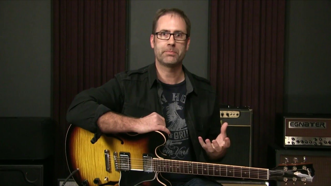 How To Switch Between Minor And Major Blues Sounds - No 3 Fret Rule!