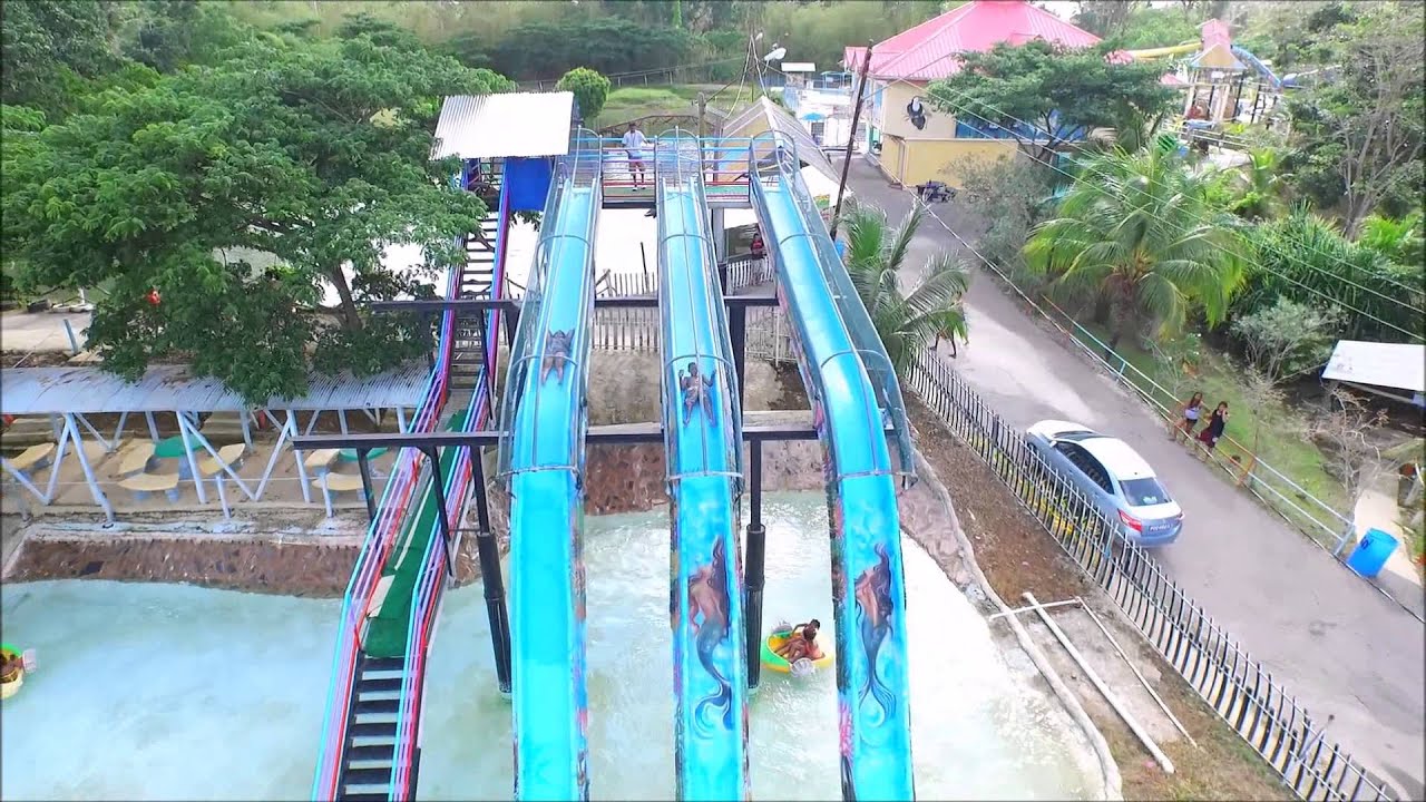 Harry's  Water Park  2015