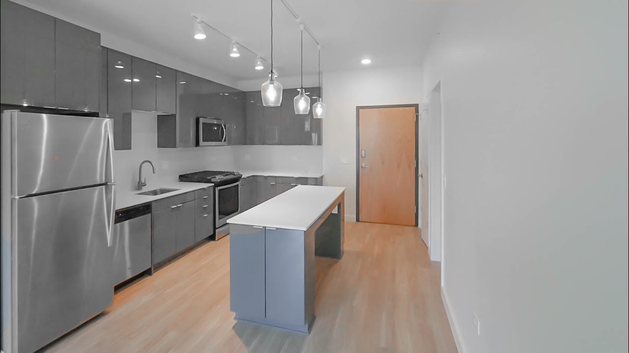 Tour an 02-tier one-bedroom at River North's new Aur&eacute;lien apartments