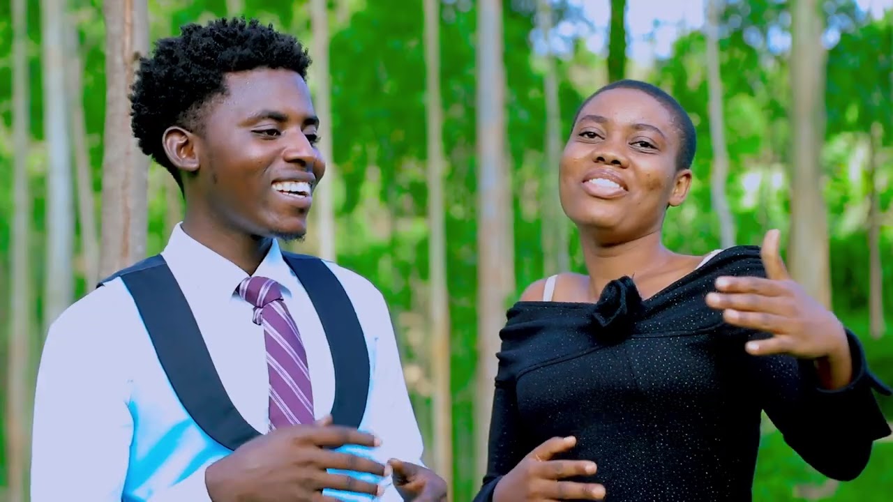 Twame dusenga by Johnson & Adeline (Official music video)