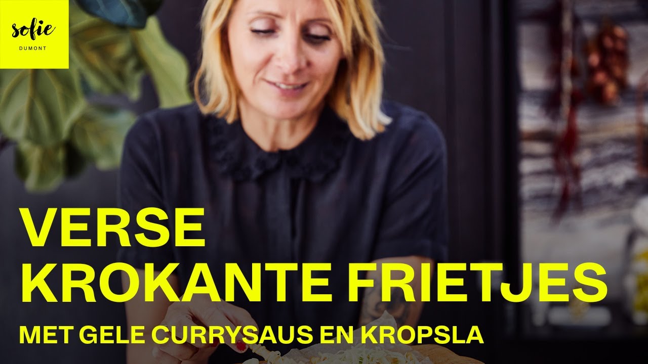 Verse krokante frietjes met gele currysaus en kropsla | Sofie Dumont
