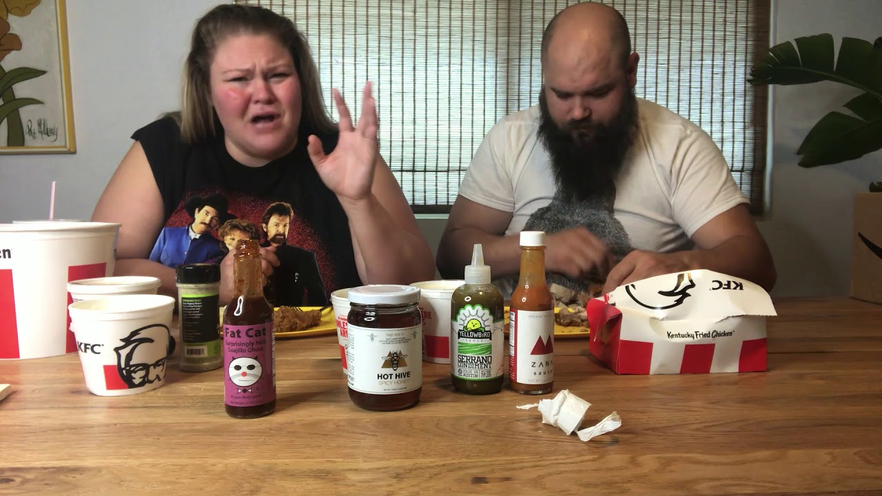 KFC eating show/ Fuego Box review! (with DARRYL)