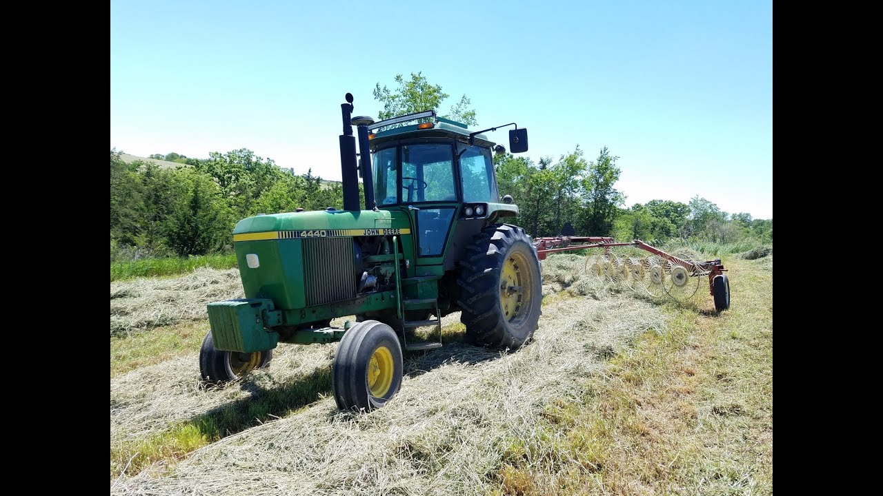 Raking Hay! - John Deere 4440 and H&S 12 Wheel Rake!