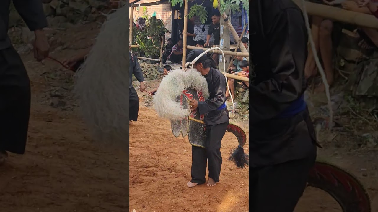 pemain jaranan mabok pkli. 