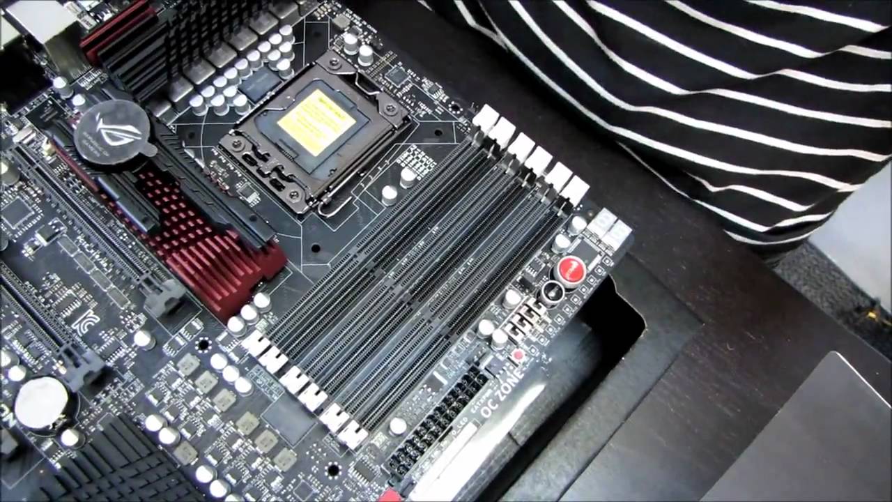 ASUS Rampage III Extreme Black Edition Gaming Motherboard Unboxing & First Look Linus Tech Tips
