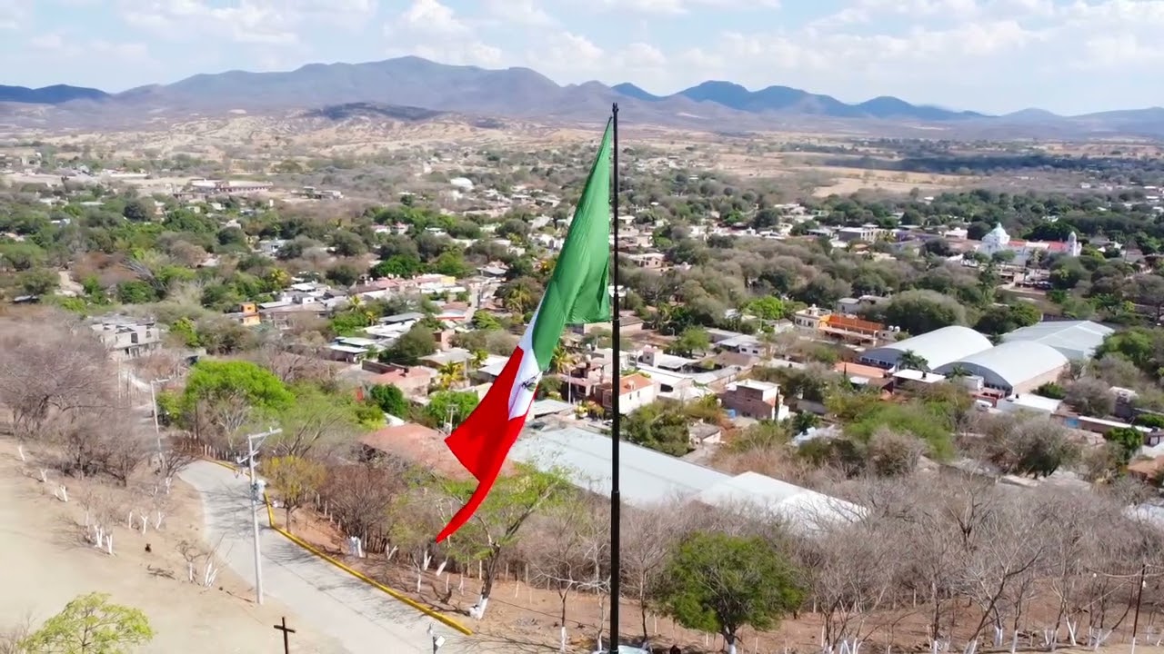 Asta Bandera 🇲🇽 TEPECOACUILCO DE TRUJANO GRO. #bandera #mexico 