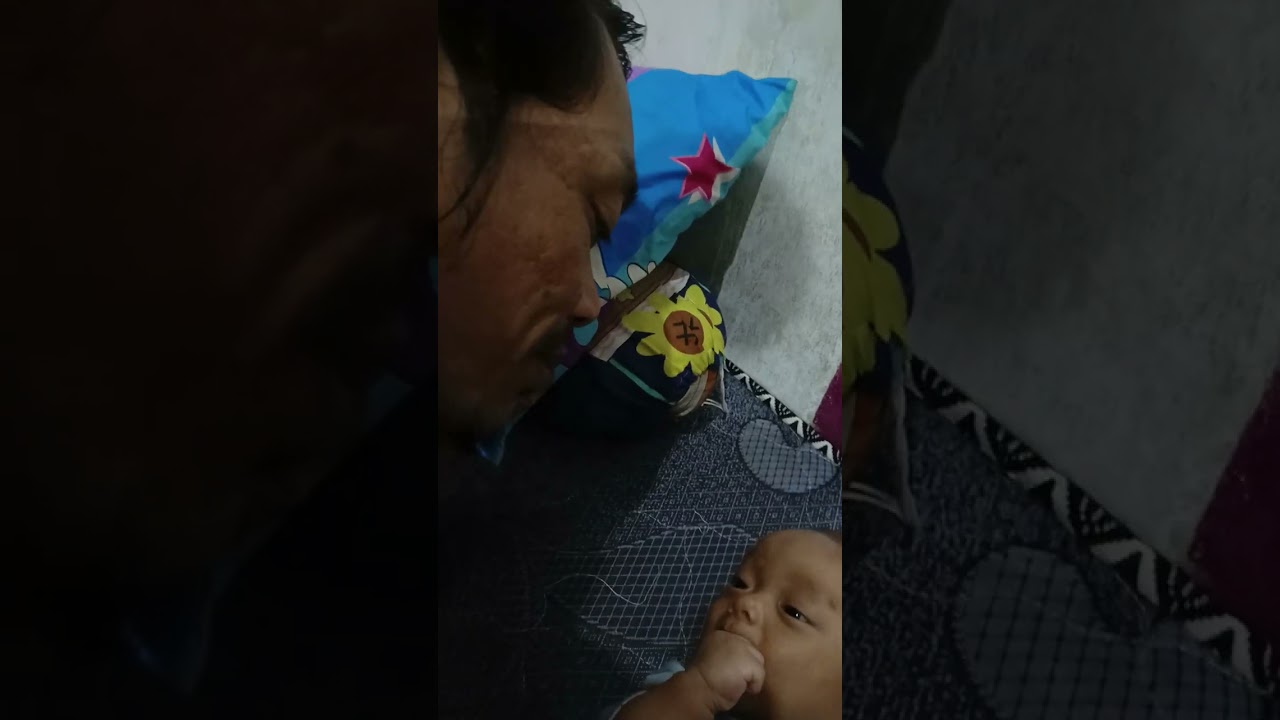 Bayi aydan lagi bercanda