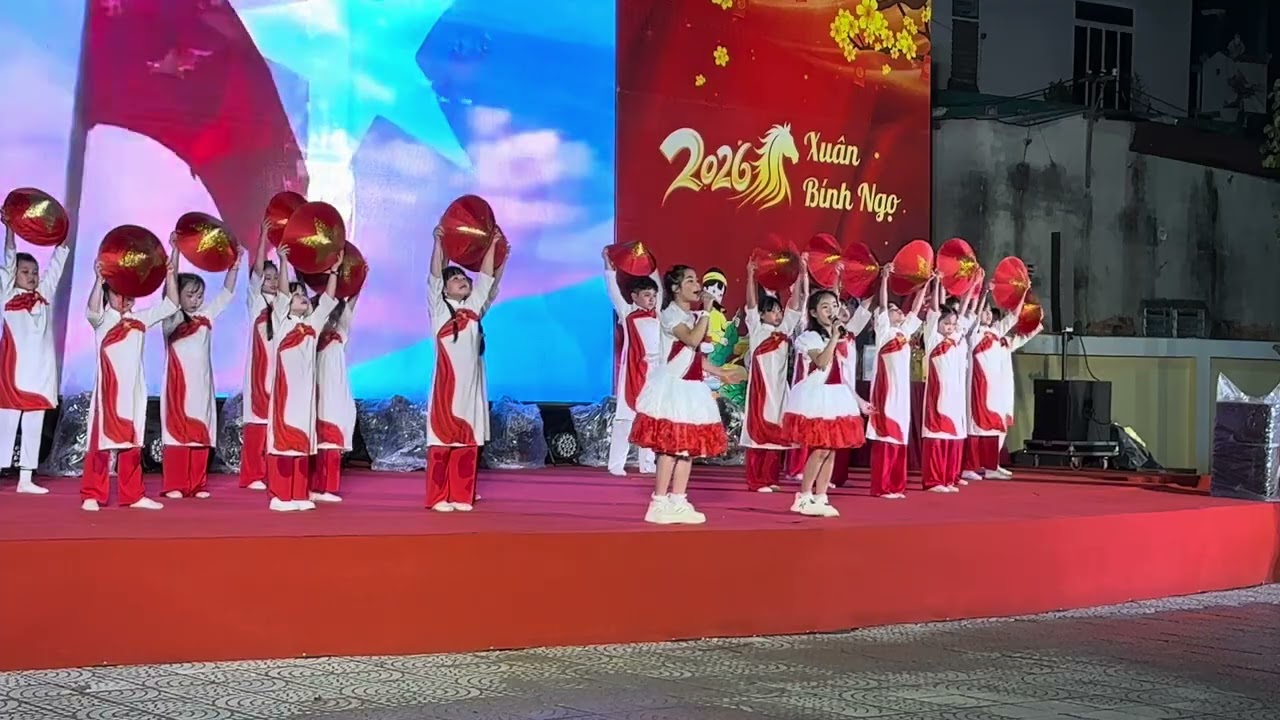 Mashup Giai điệu tự hào - Nhà tôi có treo 1 lá cờ