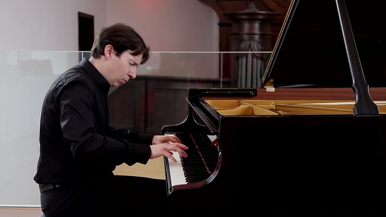 Haydn Piano Sonata in E flat major Hob. XVI:52-Peter Caelen, piano