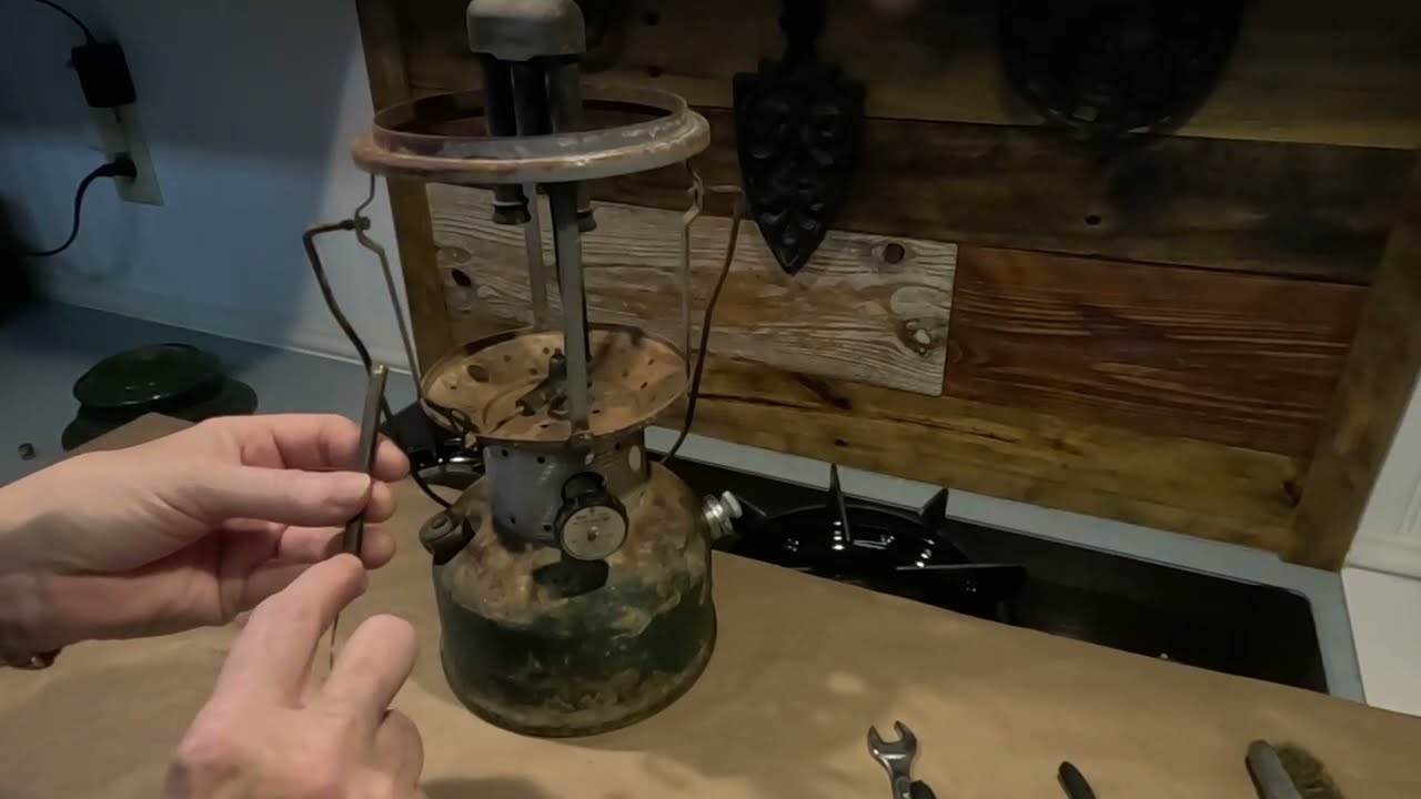 Refurbishing a 1964 Coleman Lantern Part 1