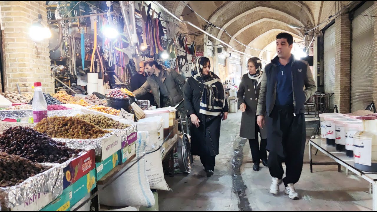 Kermanshah Walking 🇮🇷 2022 | چال حسن خان  کرمانشاه 1401  | Historical market  | walk with me in iran